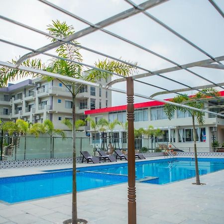 Quick 20 Riverside Hotel Amlekhganj エクステリア 写真